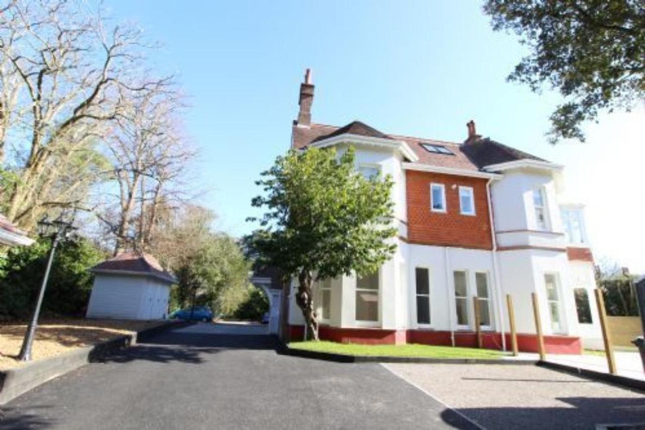Middle Chine - 2 Bedroom Holiday Home Bournemouth Buitenkant foto